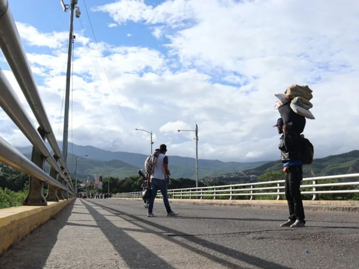 ¿Maduro cedió territorio venezolano a Colombia?