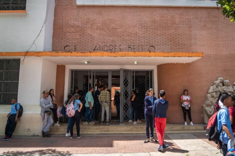 Advirtieron que más del 60 % de las instituciones educativas en Venezuela necesitan reparaciones