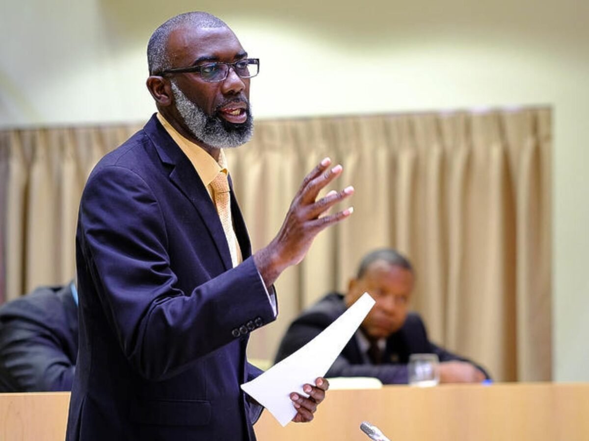 Curazao advirtió a sus ciudadanos que no viajen a Venezuela ante las tensiones militares en el Caribe