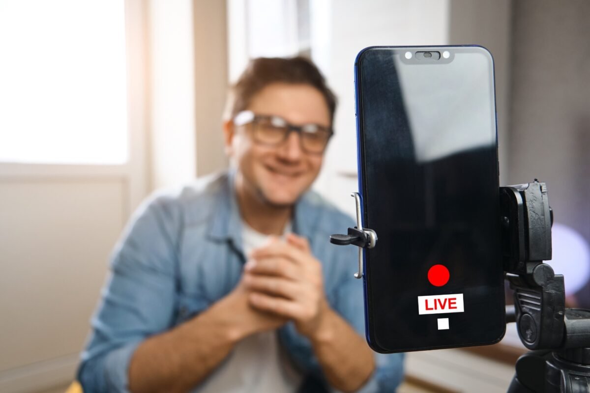 Instagram solo permitirá a usuarios con más de 1.000 seguidores realizar transmisiones en vivo