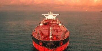 Transparencia Venezuela denunció la presencia de 36 tanqueros furtivos en puertos petroleros