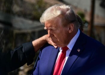 El fiscal que imputó a Trump, bajo investigación federal en Estados Unidos