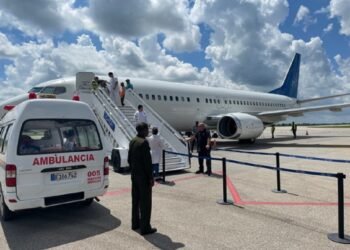 Llega a La Habana otro vuelo con migrantes deportados por Estados Unidos