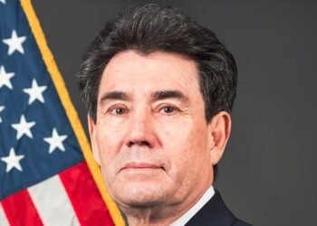 Veterano de EEUU dio detalles sobre opciones que le quedan a Maduro para negociar su salida (VIDEO)