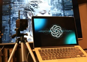 OpenAI establecerá controles parentales en ChatGPT en octubre de 2025