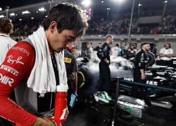 Fórmula 1 autorizó uso de trajes especiales en el GP de Singapur por este motivo (Foto)