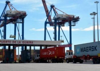 Envíos puerta a puerta en Venezuela presentan retrasos mientras las empresas se ajustan a las regulaciones vigentes