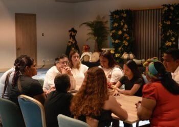 La polémica que desató el encuentro de Petro con la familia del pescador atacado por EEUU