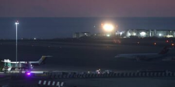 Tensión en Venezuela: Recrudece conectividad aérea internacional tras suspensiones de vuelos