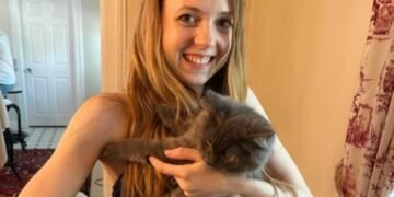 Quién es Bethany MaGee, la joven a la que prendieron fuego en el tren de Chicago y lucha por su vida