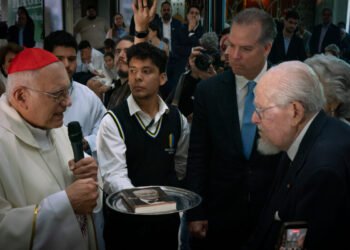 Alberto J. Vollmer presentó el libro Memorias: la siembra de un legado