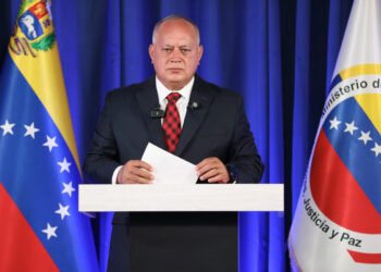 Maduro creó un “buró político” integrado por 12 dirigentes