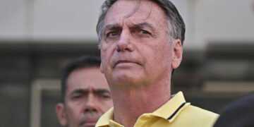 Bolsonaro deberá someterse a una nueva cirugía por dos hernias inguinales, según su abogado