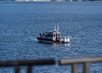 Los restos de un exalcalde de Oregón desaparecido fueron identificados 20 años después