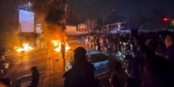 EEUU ordenó a sus ciudadanos abandonar Irán de inmediato ante escalada de violencia