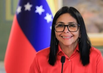 Reuters: Inteligencia de EEUU tiene dudas sobre cooperación de Delcy Rodríguez