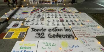 Resistencia en El Helicoide: Familias llevan 17 vigilias continúas exigiendo libertad de los presos políticos