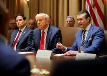 Trump planea reunión con gabinete del alto mando militar sobre posibles acciones de EEUU en Irán