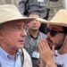 Tensión en Colombia: mural cerca de la casa de Álvaro Uribe provocó choques entre seguidores y opositores (Videos)