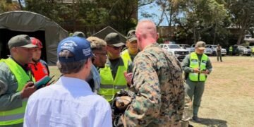 EN FOTOS: John Barrett visita los sitios afectados por los terremotos